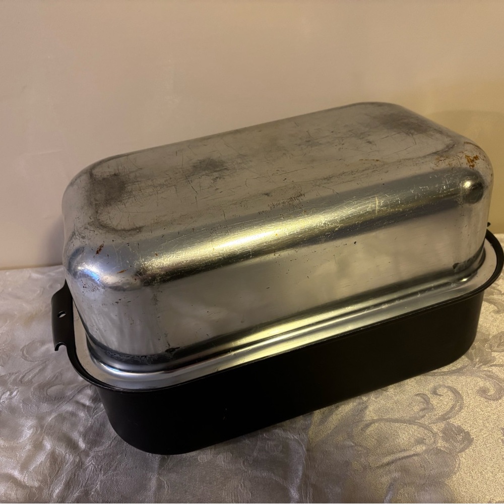 Miracle Maid Large Roasting Pan Anodized Aluminum Domed Lid Turkey Roaster VTG